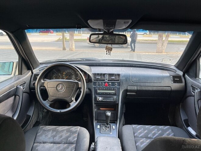 Mercedes C 220 d 2000, 321,000 km - 2.2 l - Sumqayıt