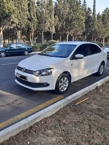 Volkswagen Polo 2012, 198,000 km - 1.6 l - Bakı