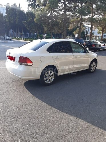 Volkswagen Polo 2012, 198,000 km - 1.6 l - Bakı