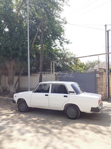 LADA (VAZ) 2107 2003, 32,145 km - 1.6 l - Salyan
