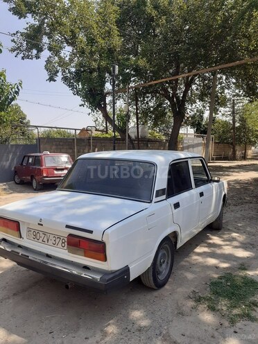 LADA (VAZ) 2107 2003, 32,145 km - 1.6 l - Salyan