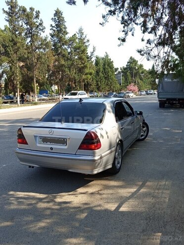Mercedes C 220 1995, 130,000 km - 2.2 l - Şirvan