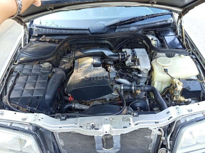 Mercedes C 220 1995, 130,000 km - 2.2 l - Şirvan