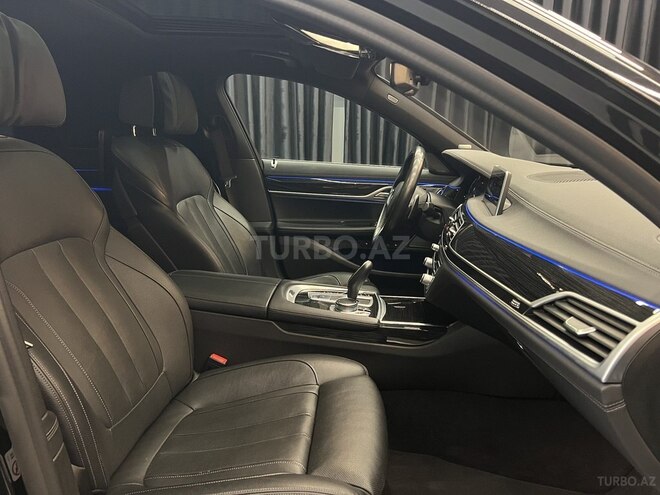BMW 730 2019, 136,000 km - 3.0 л - Bakı