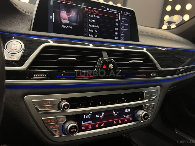 BMW 730 2019, 136,000 km - 3.0 л - Bakı