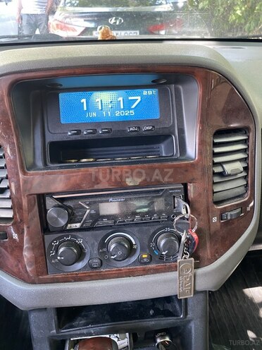 Mitsubishi Pajero 2006, 326,000 km - 3.0 l - Bakı