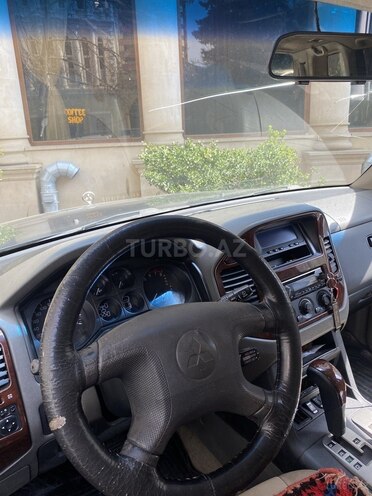Mitsubishi Pajero 2006, 326,000 km - 3.0 l - Bakı