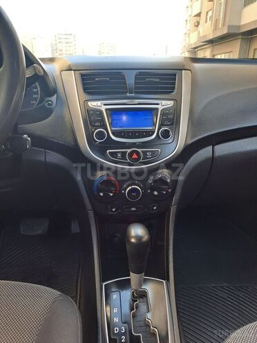 Hyundai Accent 2013, 181,000 km - 1.6 l - Bakı