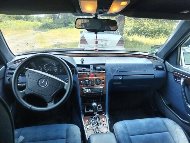 Mercedes C 180 1995, 428,544 km - 1.8 l - Qəbələ
