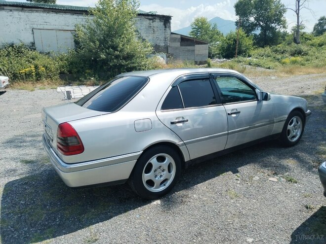 Mercedes C 180 1995, 428,544 km - 1.8 l - Qəbələ