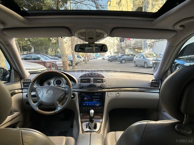 Mercedes E 240 2003, 165,000 km - 2.6 l - Bakı