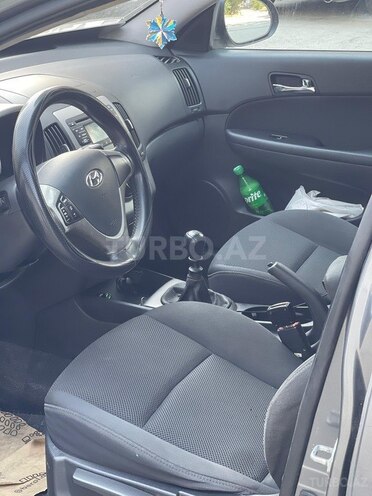 Hyundai i30 2008, 250,000 km - 1.6 л - Bakı