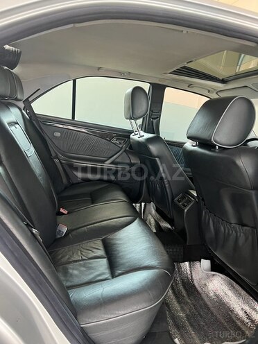 Mercedes E 320 1999, 192,000 km - 3.2 л - Bakı