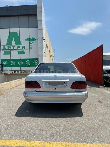 Mercedes E 220 d 2000, 345,321 km - 2.2 l - Bakı