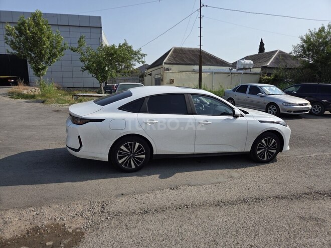 Changan Qiyuan A05 2024, 2,600 km - 1.5 л - Bakı