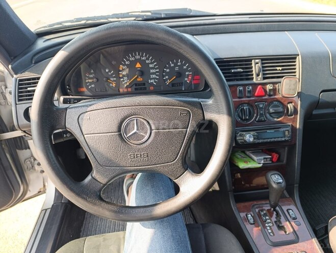 Mercedes C 180 1999, 390,000 km - 1.8 l - Bakı