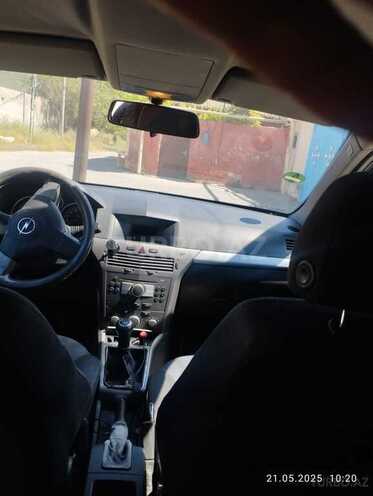 Opel Astra 2006, 256,000 km - 1.4 l - Bakı