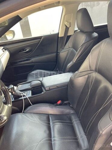 Lexus ES 250 2021, 88,500 km - 2.5 л - Bakı