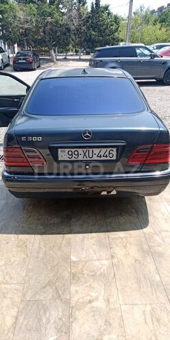 Mercedes E 290 1996, 254,542 km - 2.9 l - Sumqayıt