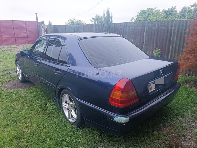 Mercedes C 180 1995, 130,000 km - 1.8 l - Zaqatala