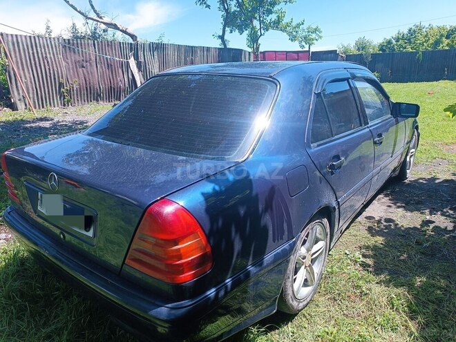 Mercedes C 180 1995, 130,000 km - 1.8 l - Zaqatala