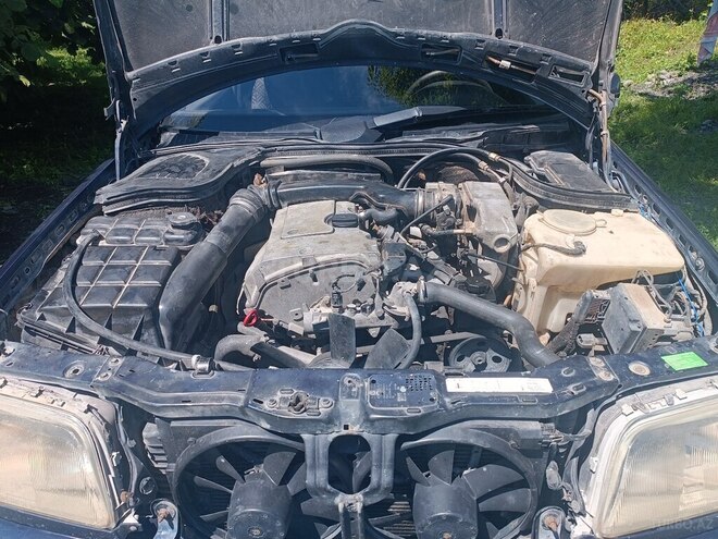 Mercedes C 180 1995, 130,000 km - 1.8 l - Zaqatala