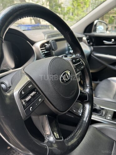 Kia Sorento-9
