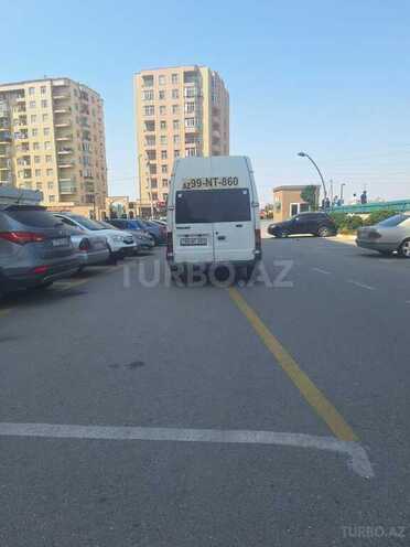 Ford Transit-2