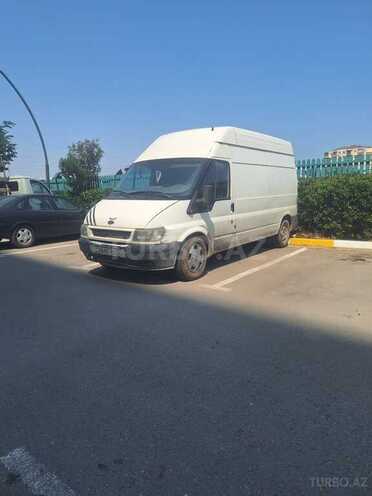 Ford Transit-4