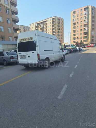 Ford Transit-7