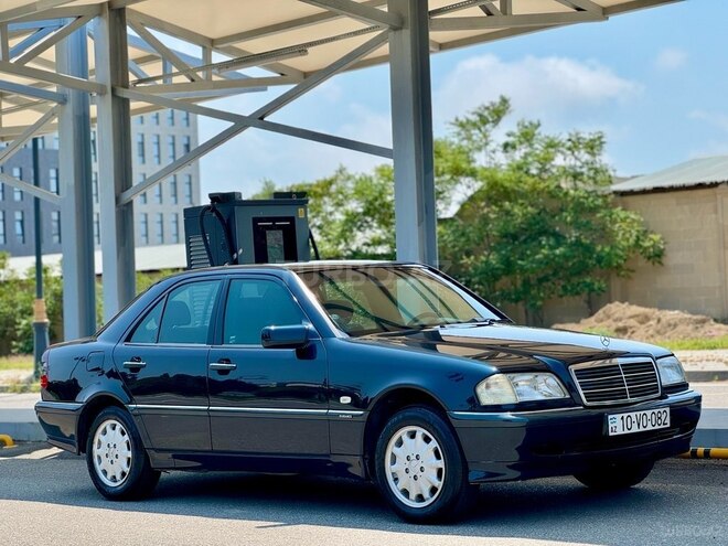 Mercedes C 240 1999, 319,000 km - 2.4 l - Bakı