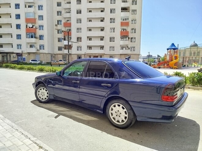 Mercedes C 180-7