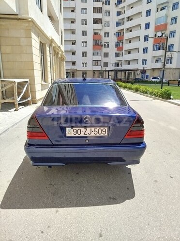 Mercedes C 180-9