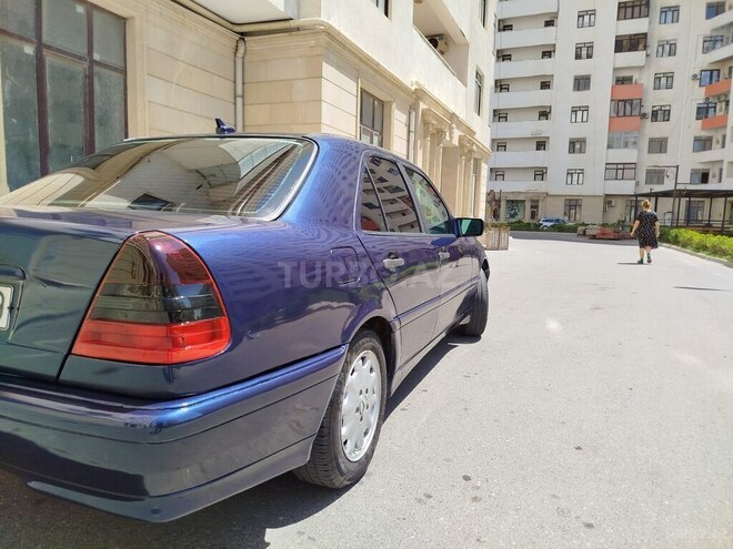 Mercedes C 180-11