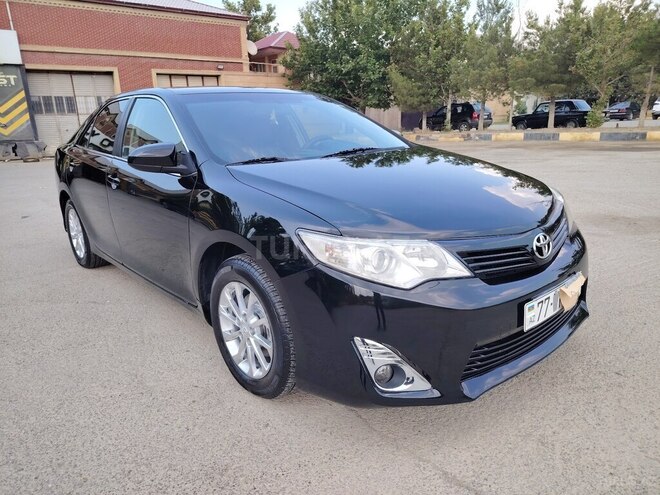 Toyota Camry-4
