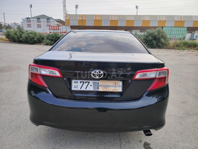 Toyota Camry-7