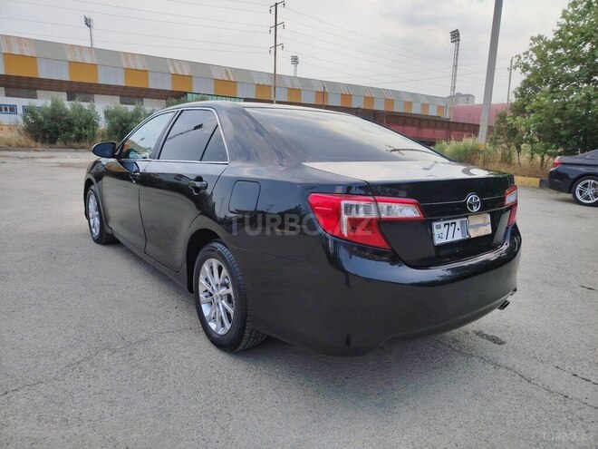 Toyota Camry-10