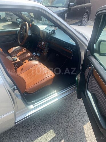 Mercedes E 220 1993, 500,000 km - 2.2 л - Bakı