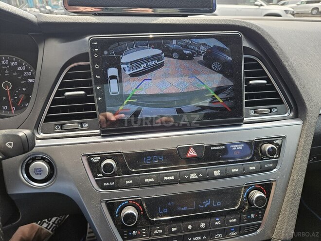 Hyundai Sonata-5
