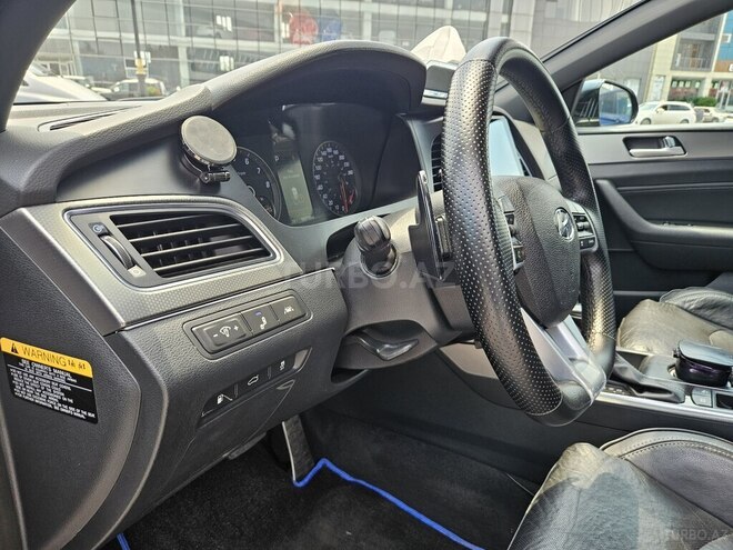 Hyundai Sonata-10