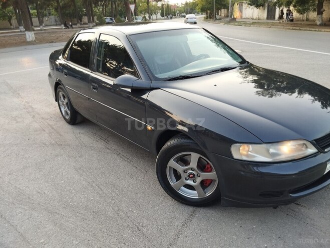 Opel Vectra 1997, 270,000 km - 2.0 l - Sumqayıt