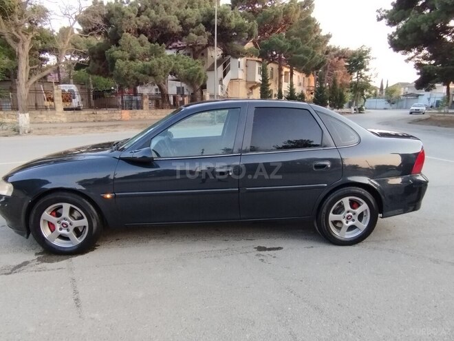 Opel Vectra 1997, 270,000 km - 2.0 l - Sumqayıt