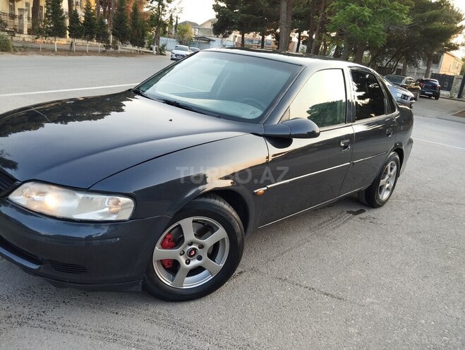 Opel Vectra 1997, 270,000 km - 2.0 l - Sumqayıt