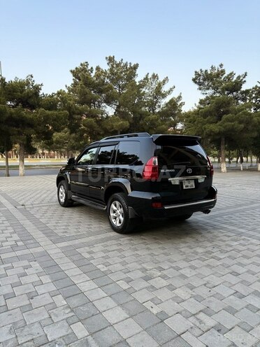 Toyota Land Cruiser Prado-8