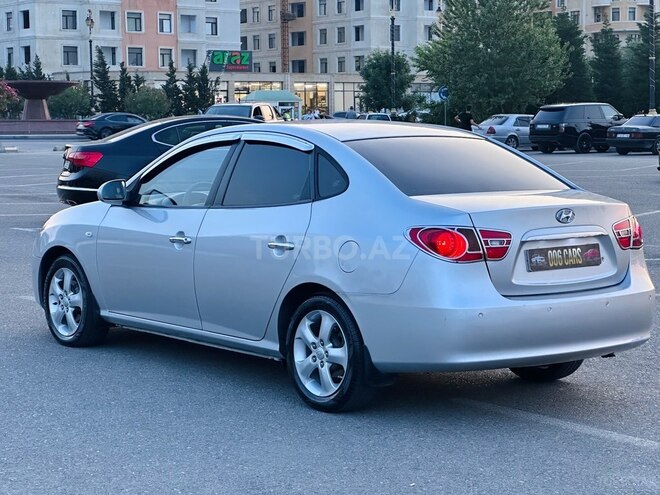 Hyundai Elantra-20