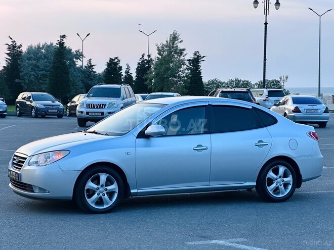 Hyundai Elantra-19
