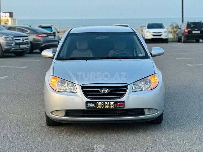 Hyundai Elantra-27