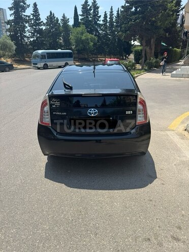 Toyota Prius 2015, 331,525 km - 1.8 l - Bakı