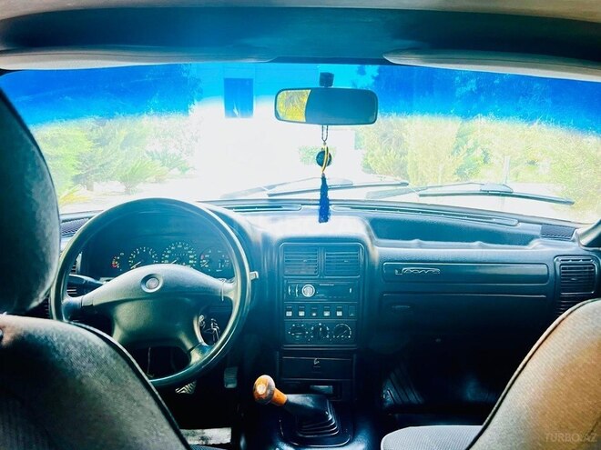 GAZ 31105 2005, 186,000 km - 2.4 l - Sabirabad