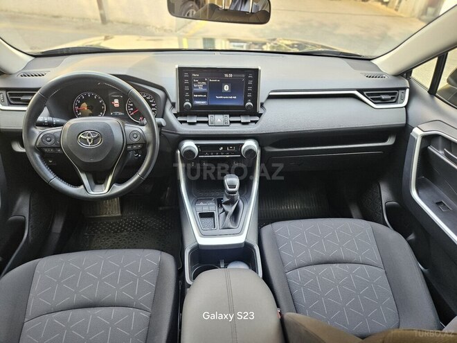 Toyota RAV4 2022, 28,000 km - 2.0 l - Bakı